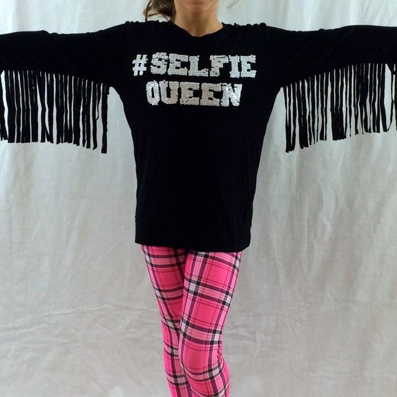 #Selfie Shirt - Picture 2 of 3